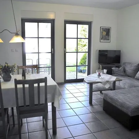 Nyaraló Holiday Apartment With 2 Bedrooms